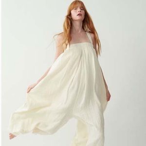 Nwot black crane cream wide leg jumpsuit womens sz.S 100% linen made in USA